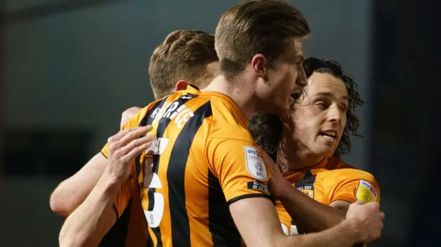 Hull celebrate