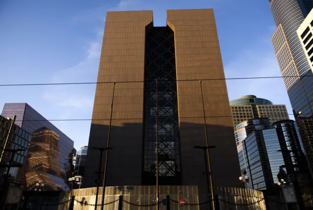 A view outside the Hennepin County Government Center