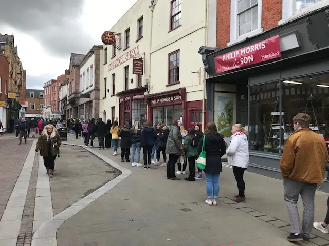 Primark queue