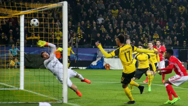 Pierre-Emerick Aubameyang scores for Dortmund against Benfica in 2017