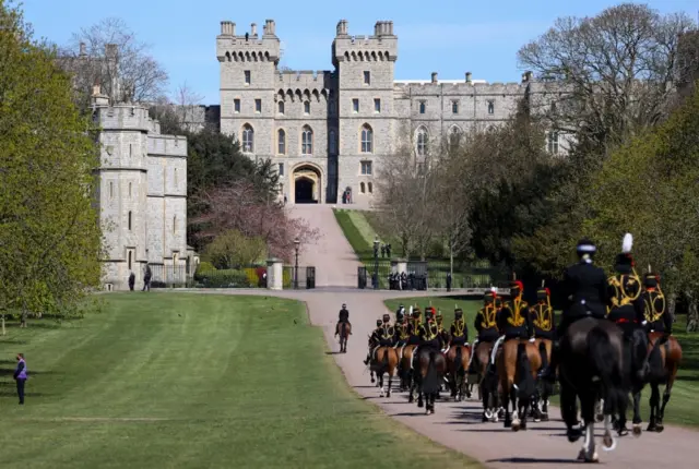 Members of The Kings Troop Royal Horse Artillery arrive at Windsor Castle