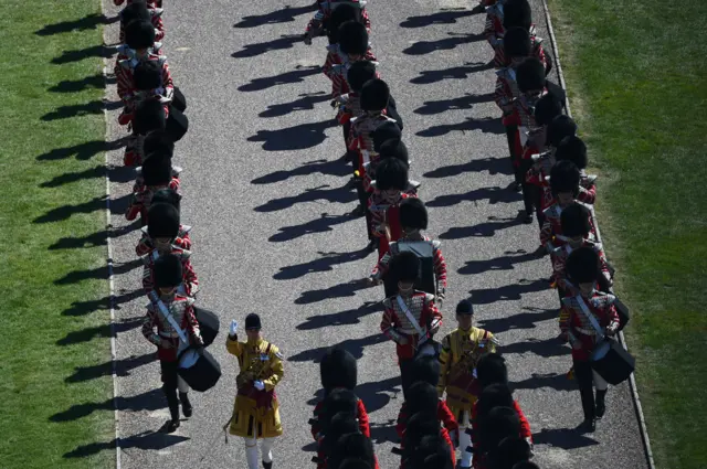 Military bands arriving at Windsor