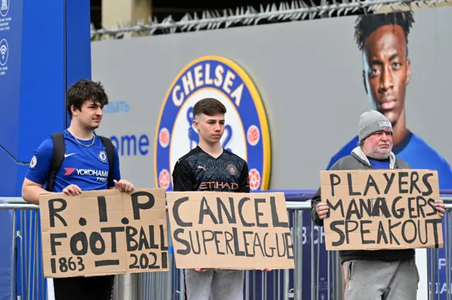 Fans protest outside Stamford Bridge