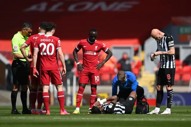 Allan Saint-Maximin, Newcastle United, Liverpool