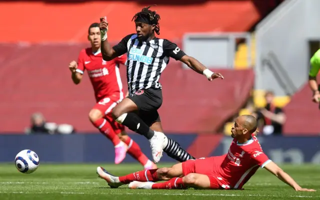 Allan Saint-Maximin, Newcastle United, Liverpool