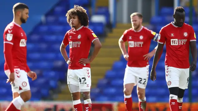 Bristol City players look dejected