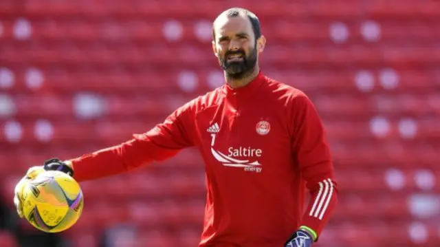 Aberdeen goalkeeper Joe Lewis