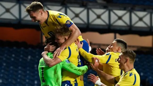 St Johnstone celebrate