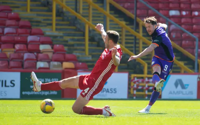 Marc McNulty fires Dundee United ahead