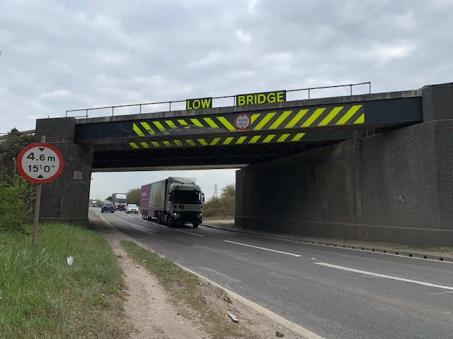 Hinckley railway bridge