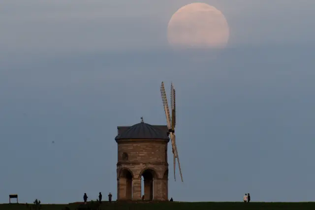 Pink moon in Warwickshire