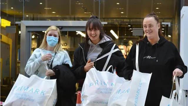 Women with Primark bags