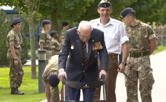 Capt Sir Tom with members of Yorkshire Regiment