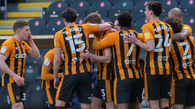 Hull celebrate