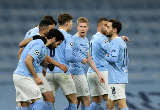 Man City celebrate Kevin de Bruyne's goal