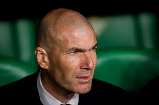 Zinedine Zidane, Real Madrid, Osasuna