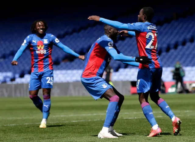 Palace celebrate