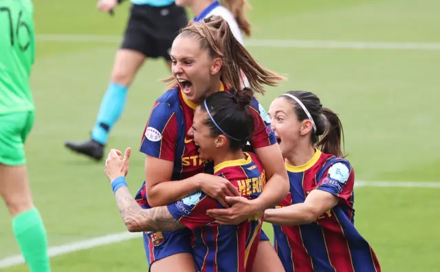 Lieke Martens celebrates her goal against PSG