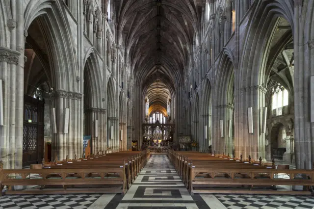 The nave of Worcester cathedral