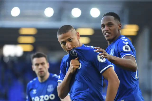 Richarlison scores for Everton