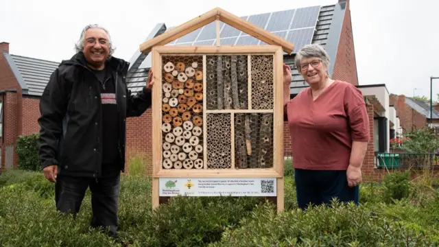 Bee hotel