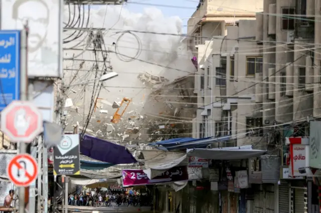 Israeli air strike on Khan Younis, Gaza