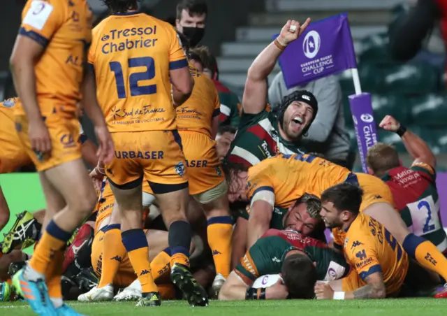 Leicester celebrate their second try