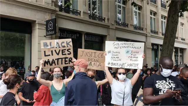 Protests in Paris