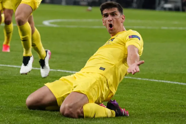 Gerard Moreno celebrates