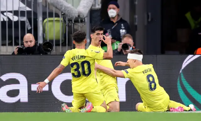 Gerard Moreno celebrates