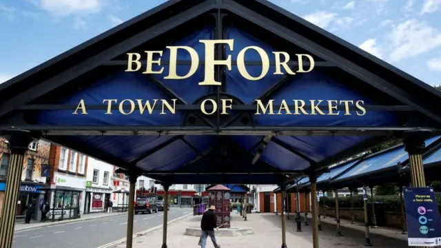 Bedford sign in town centre