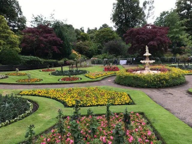 Dingle Gardens