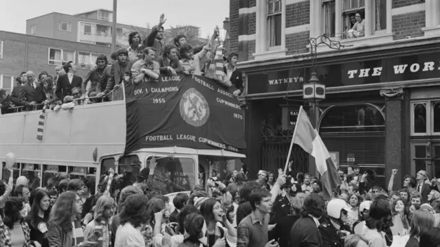 Chelsea trophy parade 1971