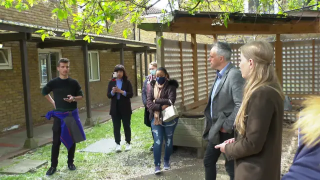 Jonathan Bartley and Sian Berry speaking to voters in south London