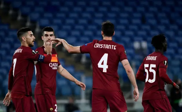 Bryan Cristante scores for Roma