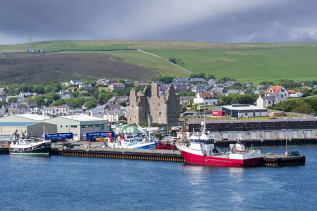 scalloway harbour