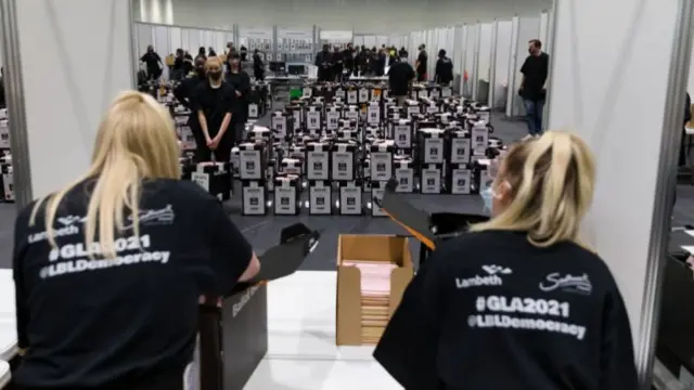 Counting staff working in the ExCel in London