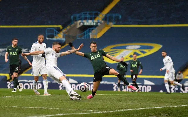 Stuart Dallas scores for Leeds