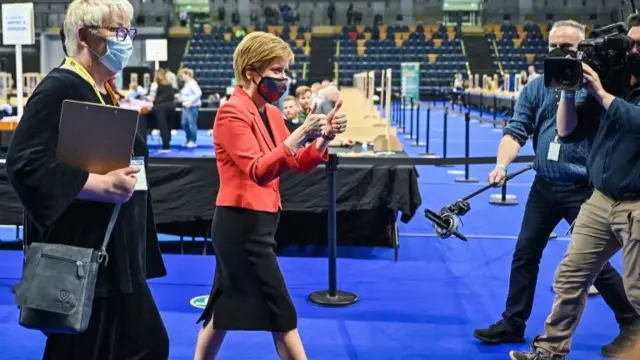 Nicola Sturgeon at a Glasgow election count