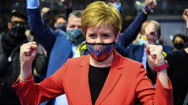 Nicola Sturgeon wins the Glasgow Southside seat