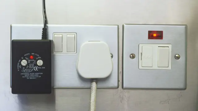 Plug sockets