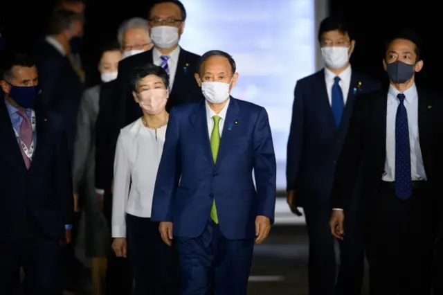 Japanese PM Yoshihide Suga and his wife Mariko arrive at Cornwall Airport Newquay on 10 June ahead of the G7 summit