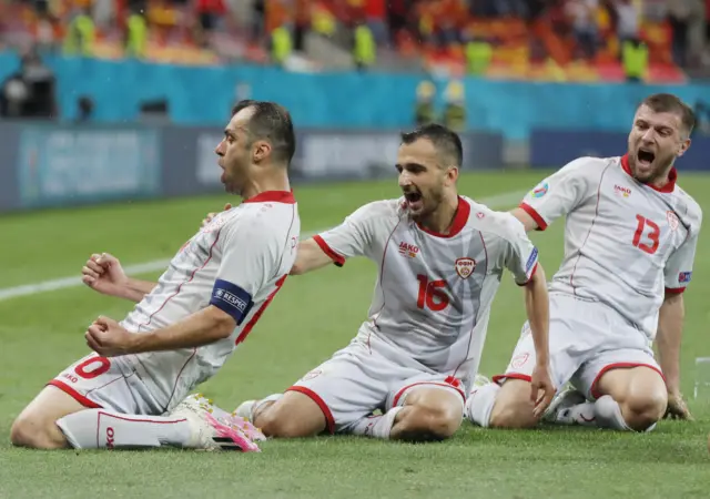 Goran Pandev celebrates