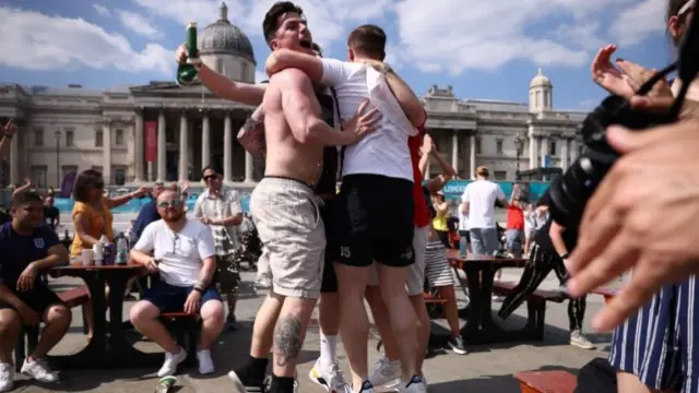 Fans in Trafalgar Square