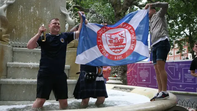 Scotland fans in fountain