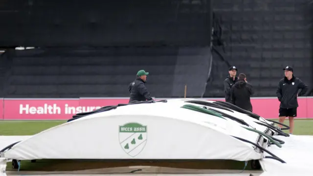 Groundstaff at New Road