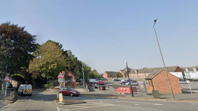 Long Eaton train station