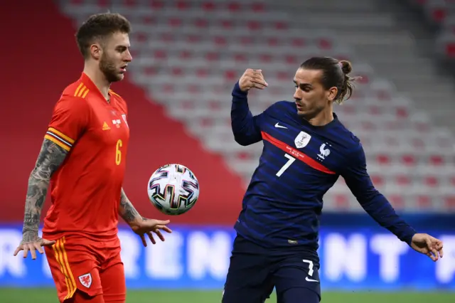 Antoine Griezmann and Joe Rodon