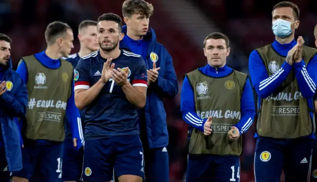 Scotland players applaud fans at Hampden after defeat to Croatia