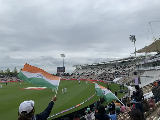 India fans